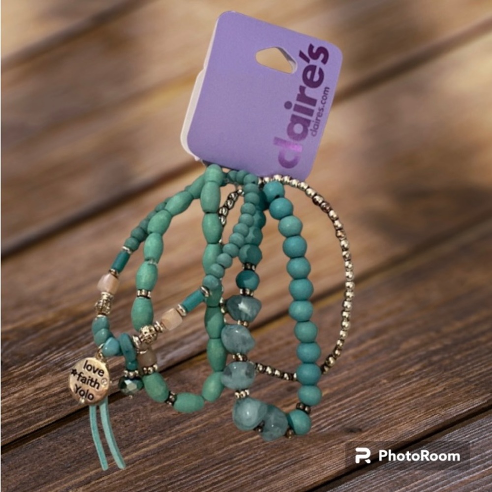 Claire’s 🆕 Bracelet Set 4 Pieces Turquoise in Color
